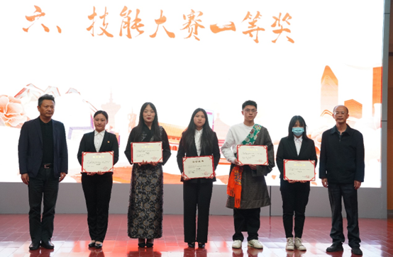 说明: https://mmbiz.qpic.cn/mmbiz_png/nhm2EcibicjBOdf2zSFksMdP9bpZPyV4KpzHmDST9uNcdasM3yI5RSJ7fiaKeqez0uL8k5iarsRHzDE5iamFoHgY1SQ/640?wx_fmt=png