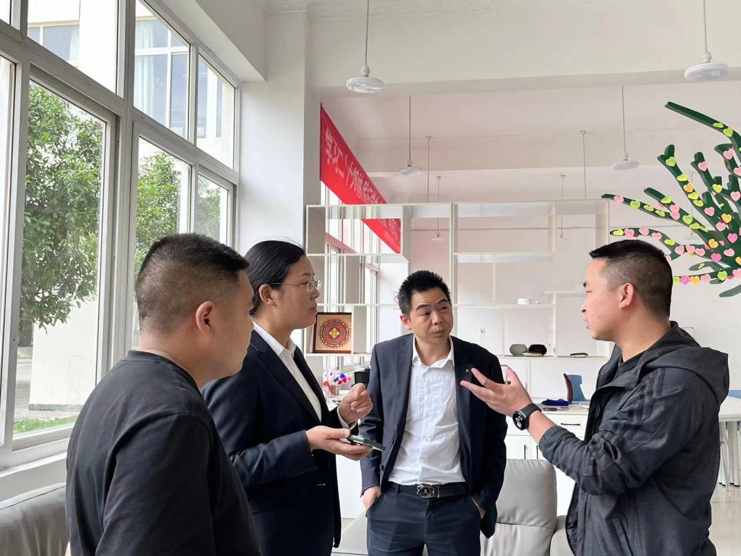 说明: 图片 说明: 图片