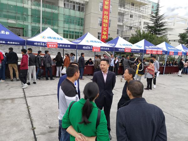 学院2.jpg
