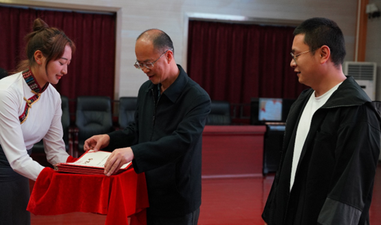 说明: https://mmbiz.qpic.cn/mmbiz_png/nhm2EcibicjBOdf2zSFksMdP9bpZPyV4Kp4DE1yLuAOucodBKG8xmhVwiaucmpSVhdCiaYEqurAmtsJ7BbaVeXPanQ/640?wx_fmt=png